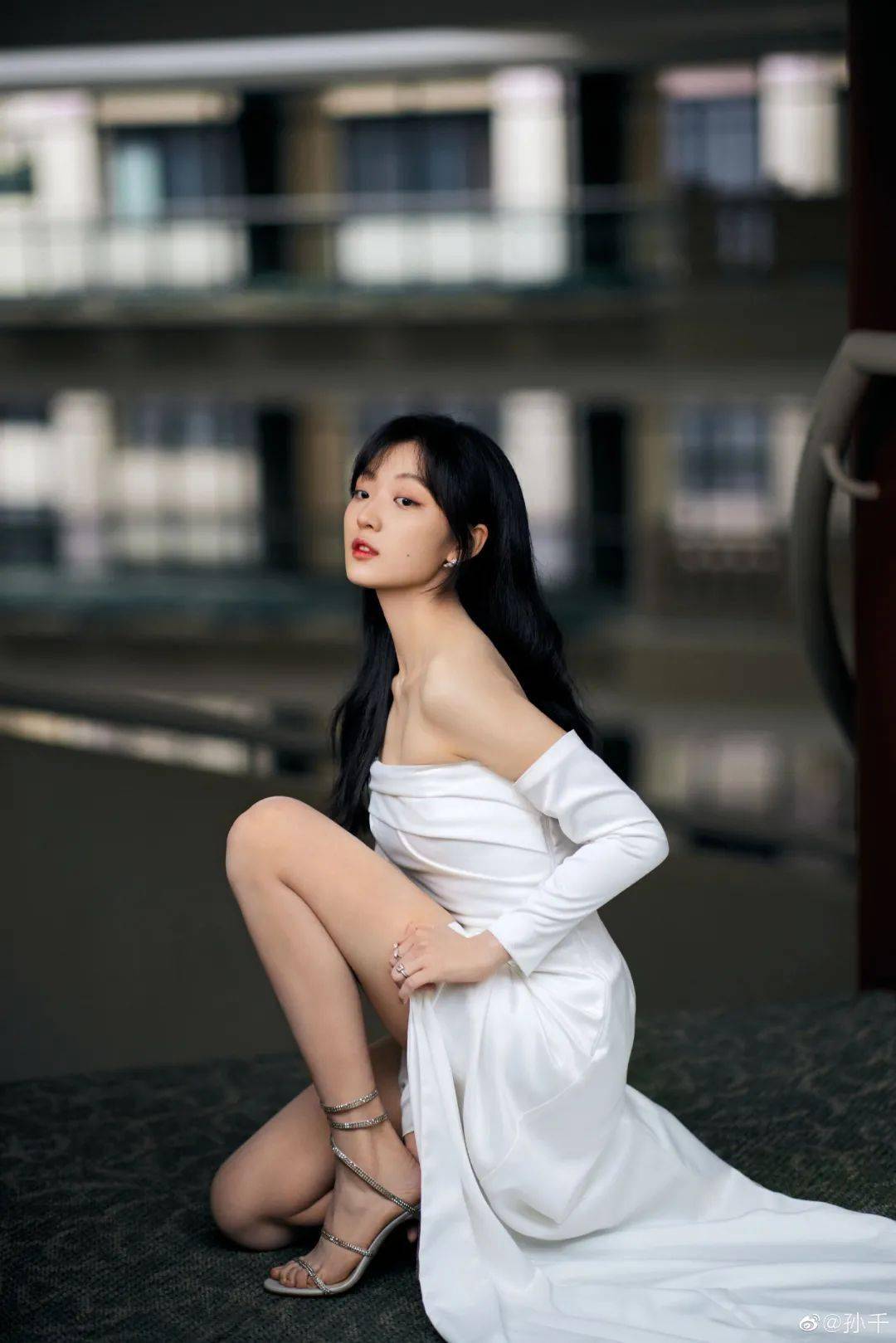 健兴|00后输了，这届95后小花也太会穿了吧！