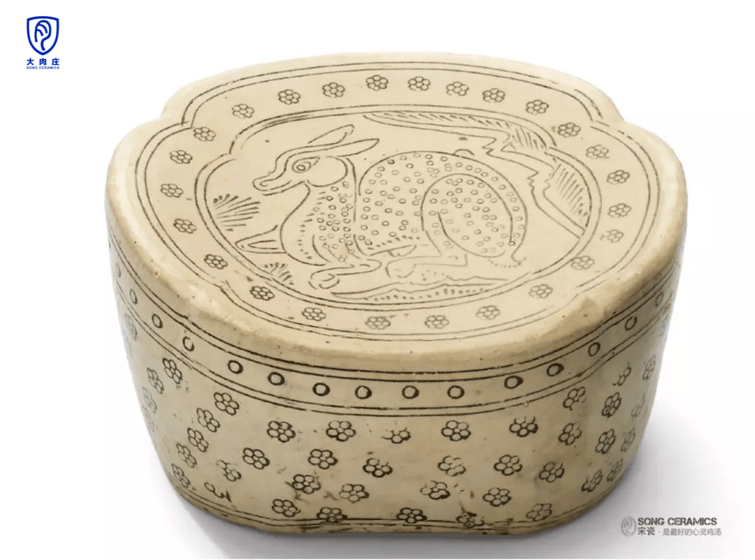 金 井陉窑白釉戳印鹿纹枕 |2017 香港佳士得南宋 吉州窑剪纸贴花瑞鹿