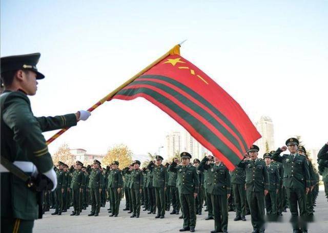 武警部队徽8月1日正式启用，新警徽和07式武警徽有什么区别？