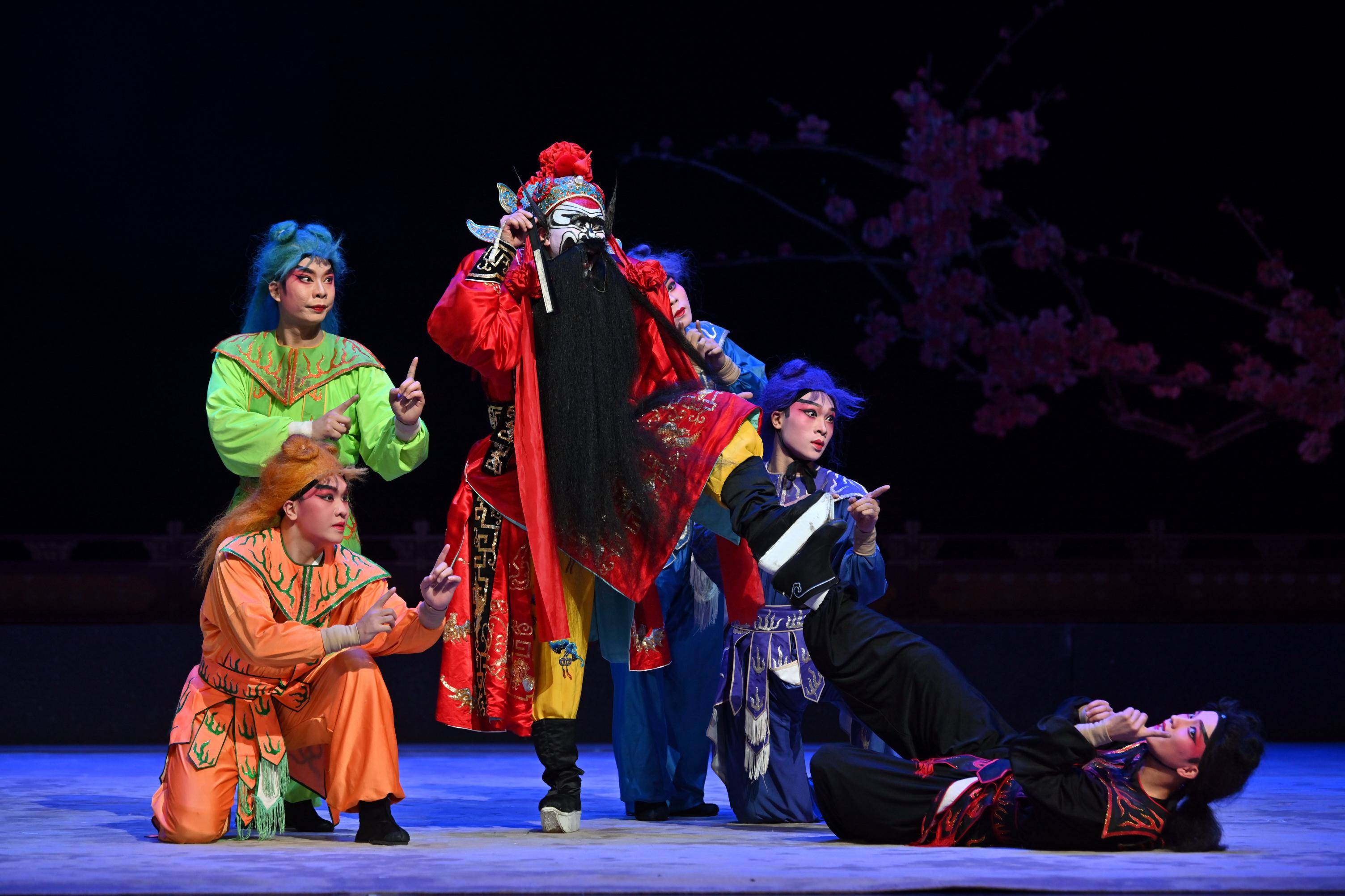 广东|这舞台是成长的驿站：广东粤剧院2021中青年演艺大赛收官