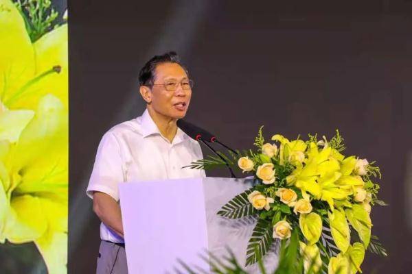 接种|国内疫情多地散发，感染德尔塔1-3天就发病！钟南山、张文宏呼吁…