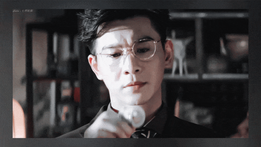 为什么相貌是温润"娇花"观感,却不影响他有男子气概?