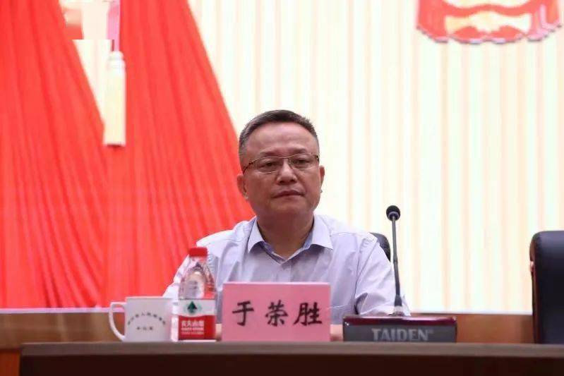 于荣胜任柳州巿人民检察院党组书记