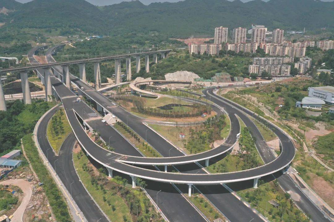 童家溪立交主体结构均已完成正在进行剩余机电,交安,绿化等工程施工王