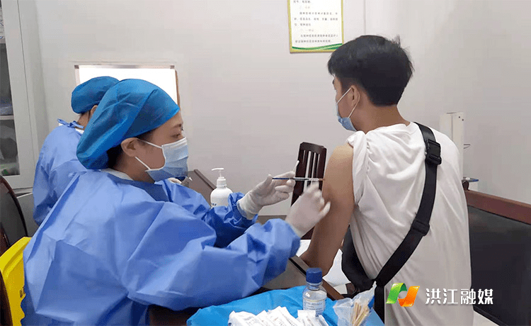 微洪江丨【疫情防控】注意!15—17岁青少年可以接种新冠疫苗了