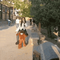 搞笑GIF:如果我猜的没错的话,这个小哥是想要调头吧_老公
