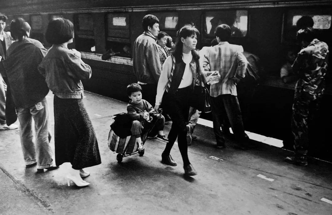 王福春：火车上的中国人_搜狐网