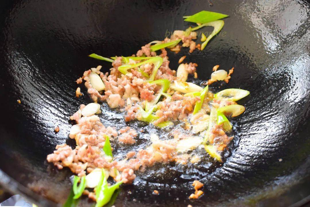 火鸡面煮几分钟能熟 a1c91575bbb545f6963e825fbfd9819c.jpeg