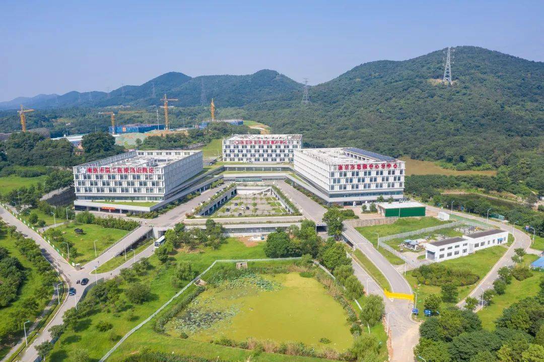 "德尔塔"来势汹汹,电网员工积极应战!