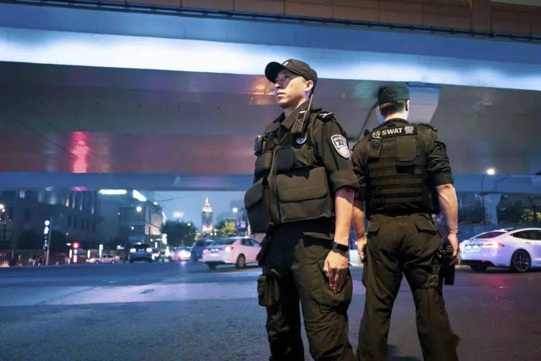 直播预告丨特警守沪夜