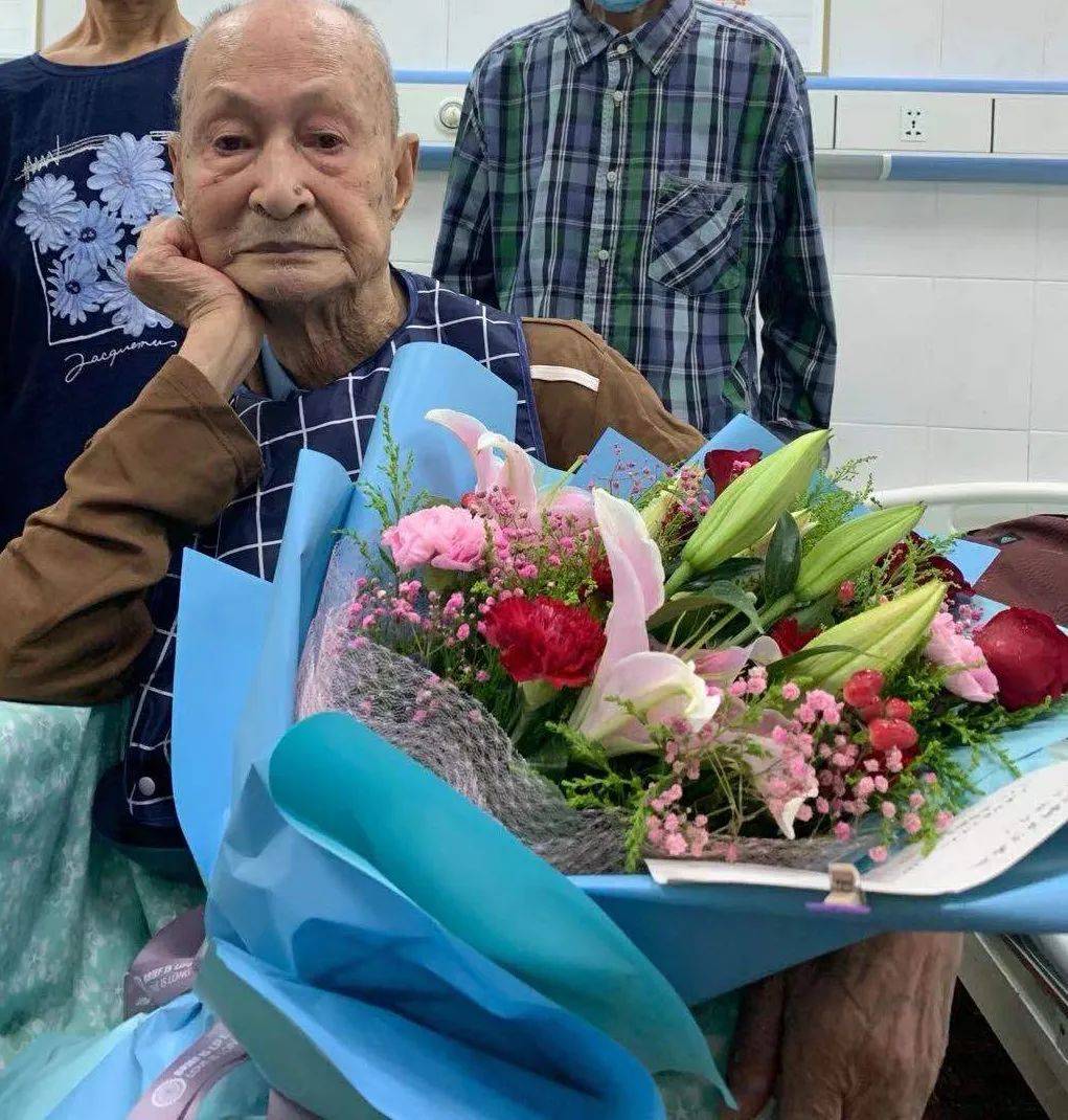 这封古稀老人写给百岁老人的家书 让人动容 杨志圭