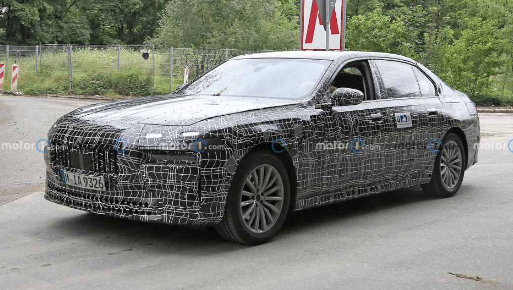 宝马全新7系最新谍照曝光将于2022年正式亮相