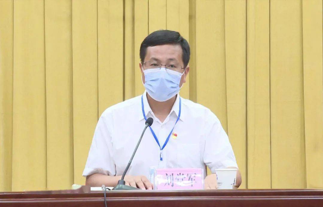 郭应虎要求,要优化交通卡口管控措施,实行中高风险区车辆和非中高风险