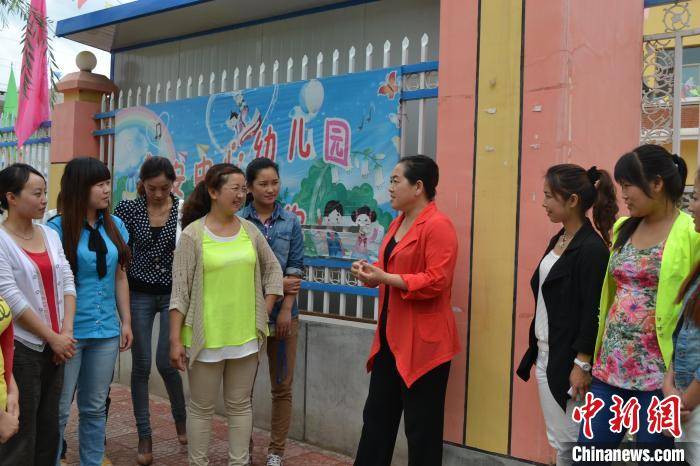 家长|甘肃“园长奶奶”34年幼教路：从招生难到抢号入园