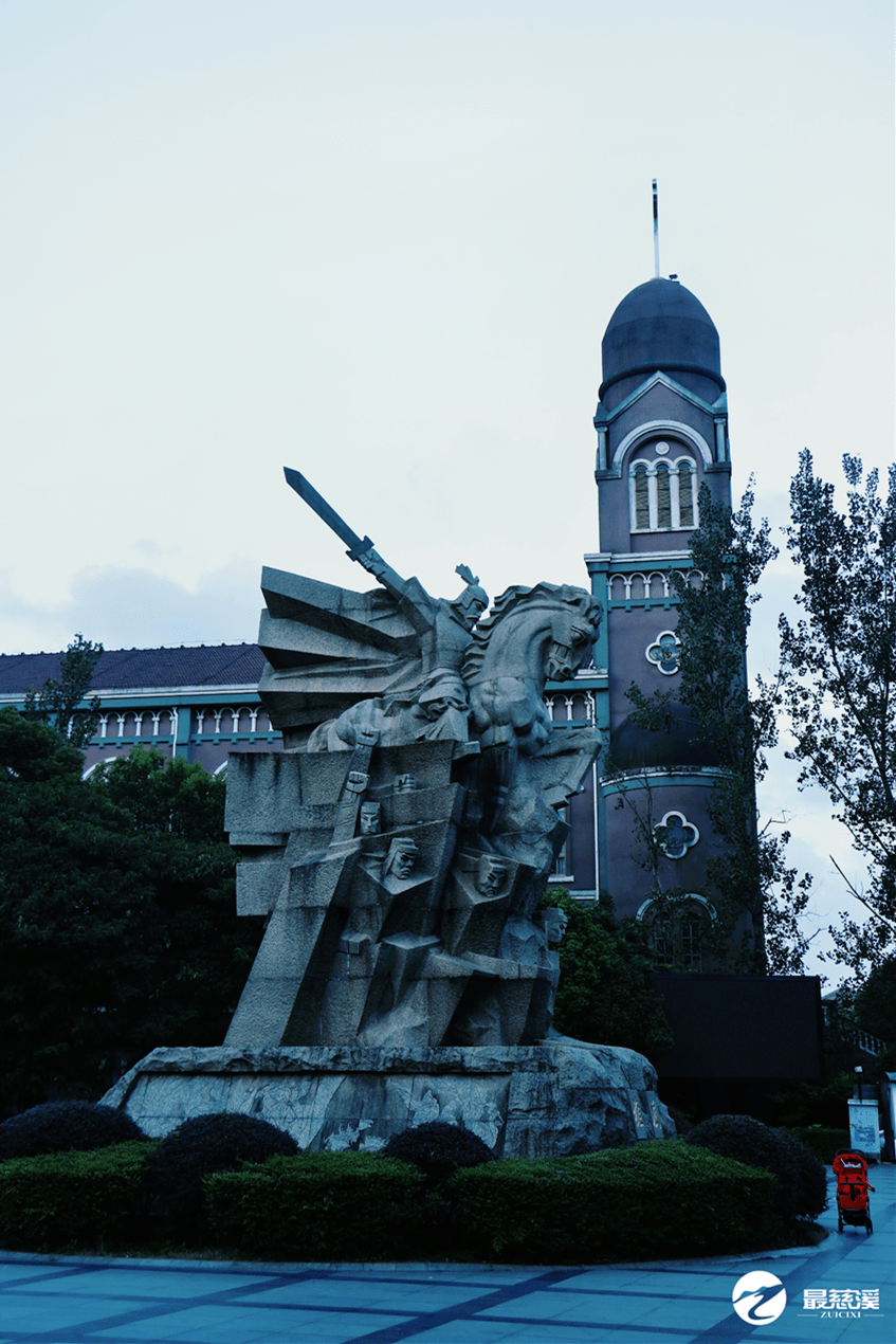 教场山公园想让他火一次