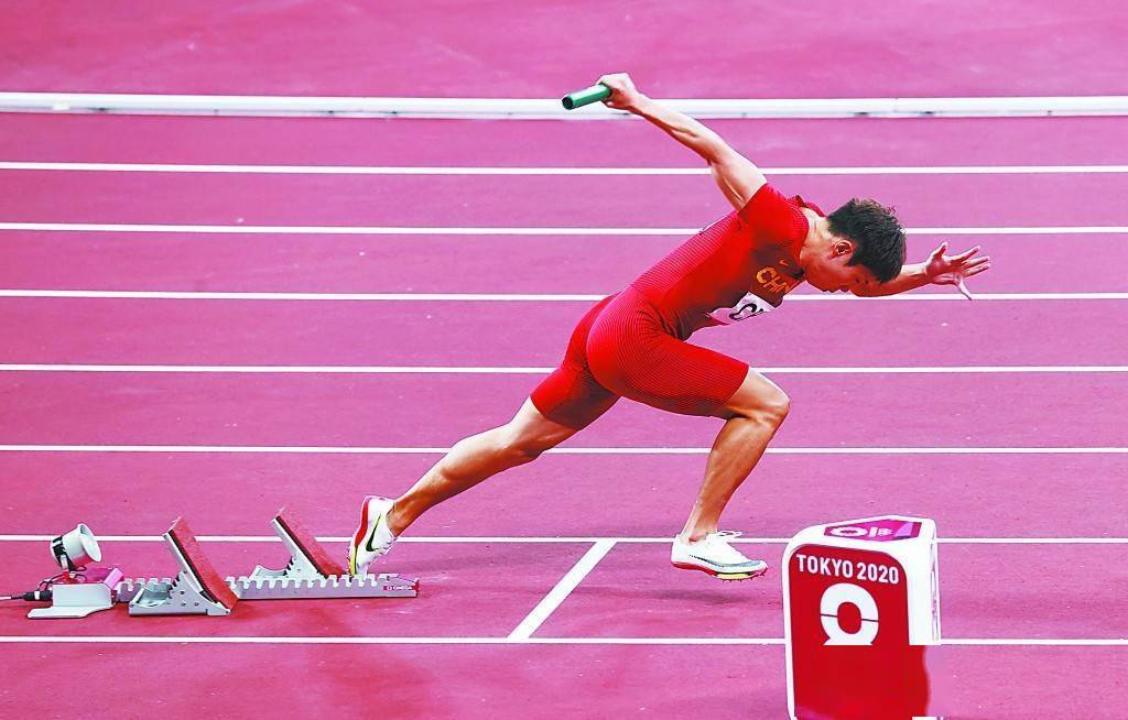 奥运会接力跑图片