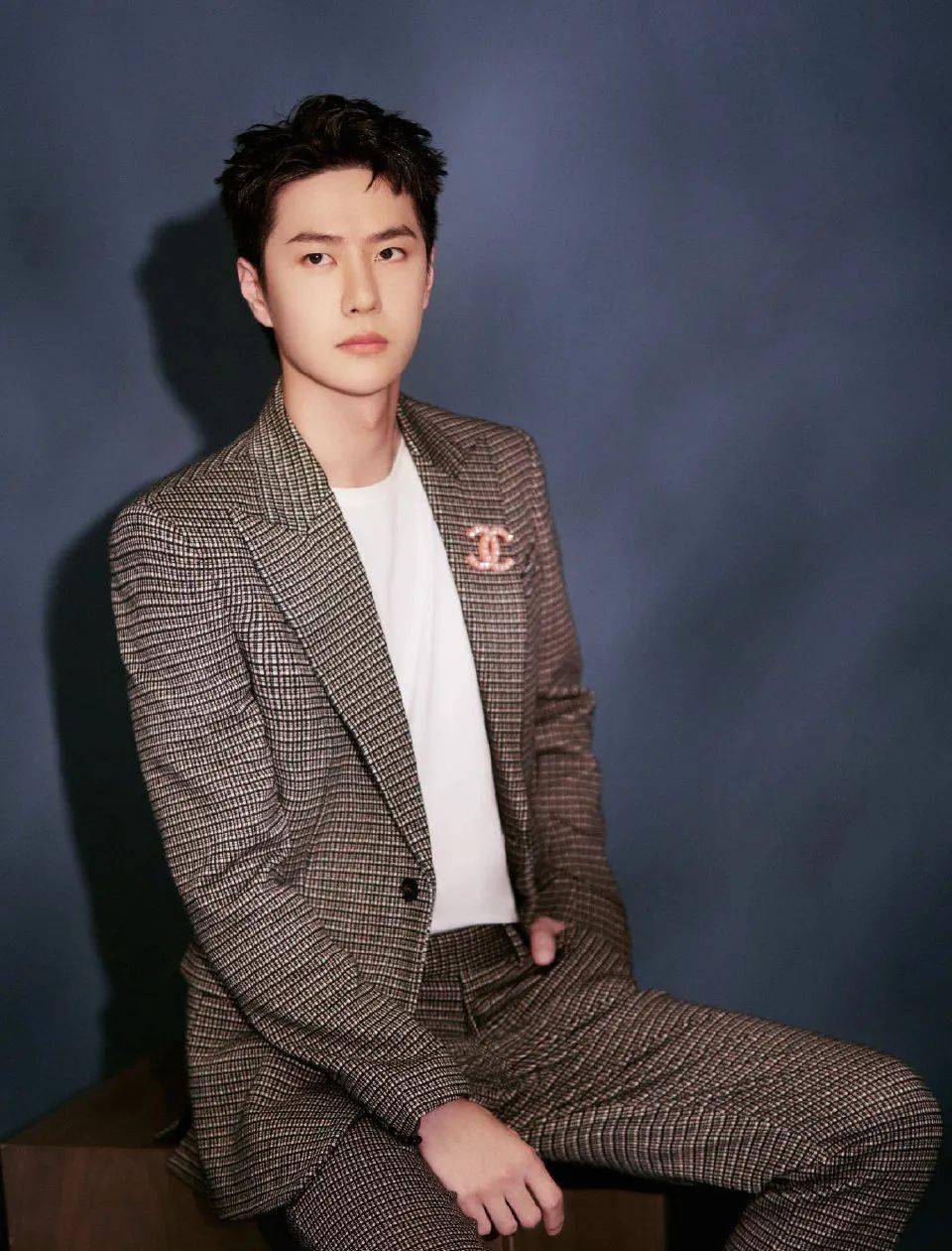 快讯| 杨幂大片,王一博写真,杨紫活动,刘诗诗封面