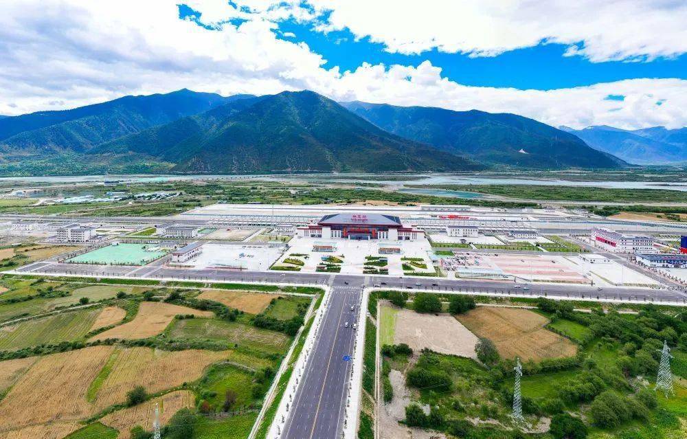 这里是西藏林芝_墨脱