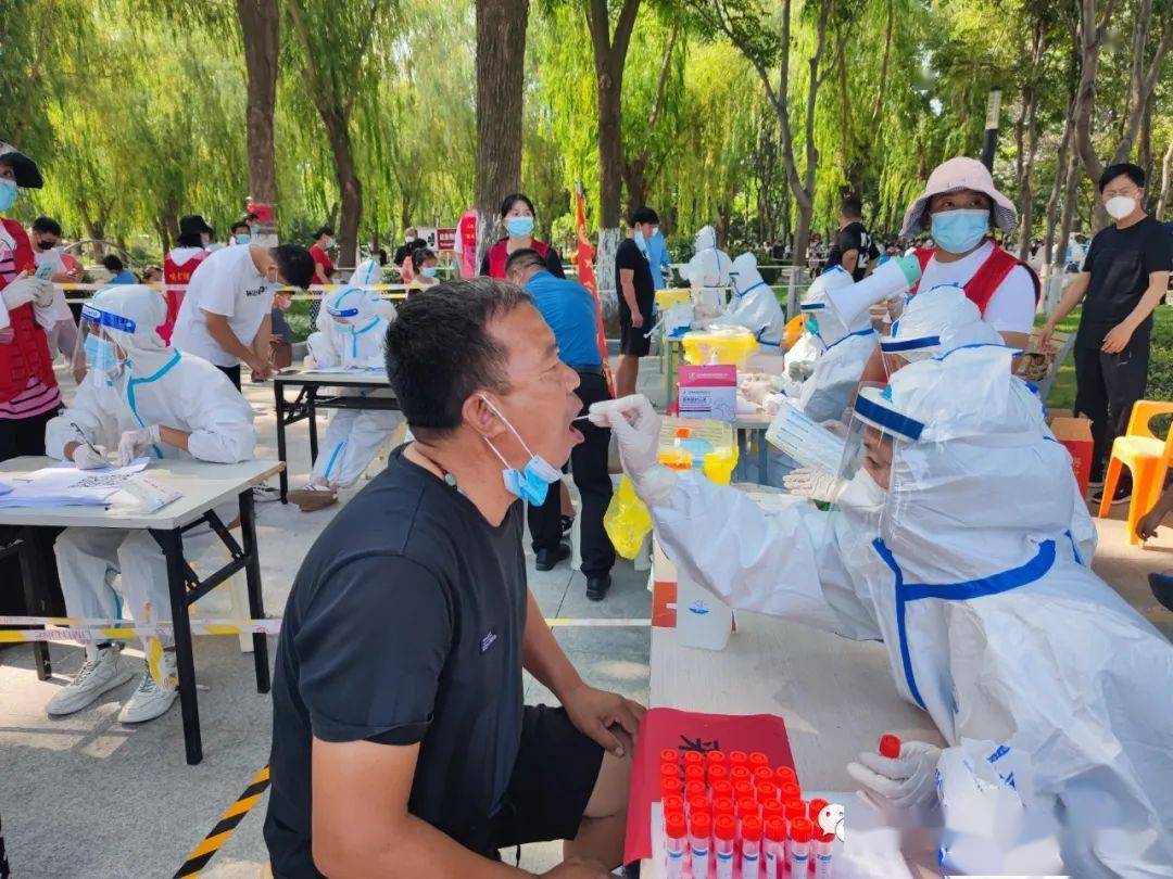 商丘市第一人民医院核酸采样进行时