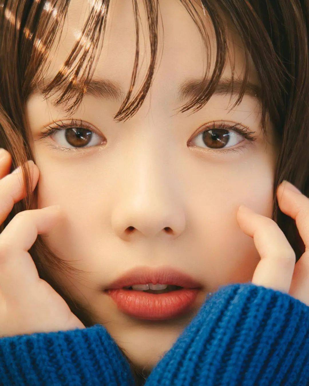 なかむら りほ中村里帆于2013年在《nicola》举办