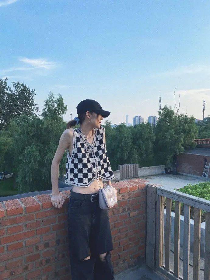 棋盘|衣品挖绝机 | 私服翘楚杨幂的棋盘格，不显胖！