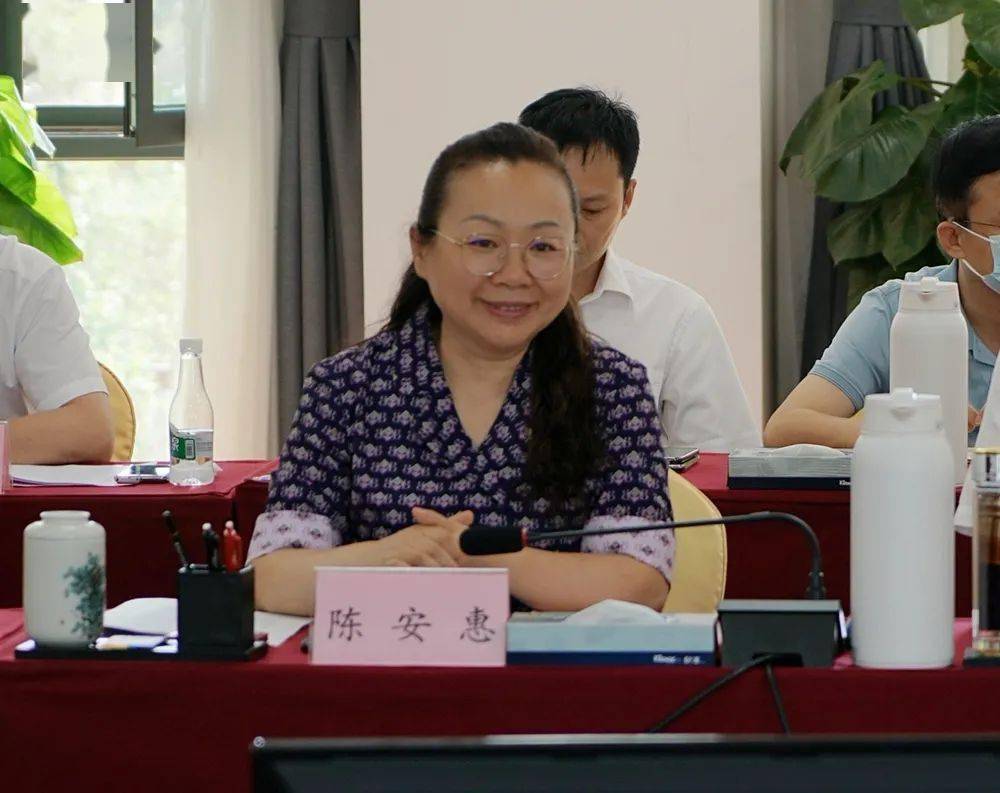 总经理陈安惠与昭通高速党委副书记,总经理李文龙在昆举行座谈,双方就