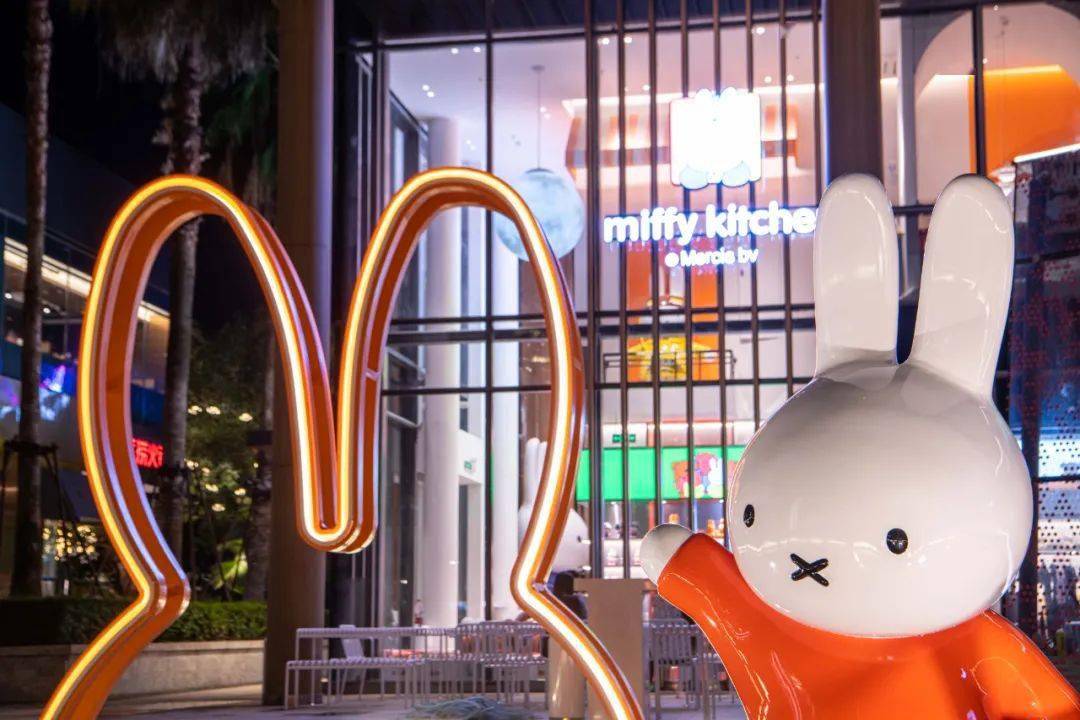 【米其林大厨亲自操刀|全国首家占地800㎡|米菲厨房亲子餐厅(欢乐海岸