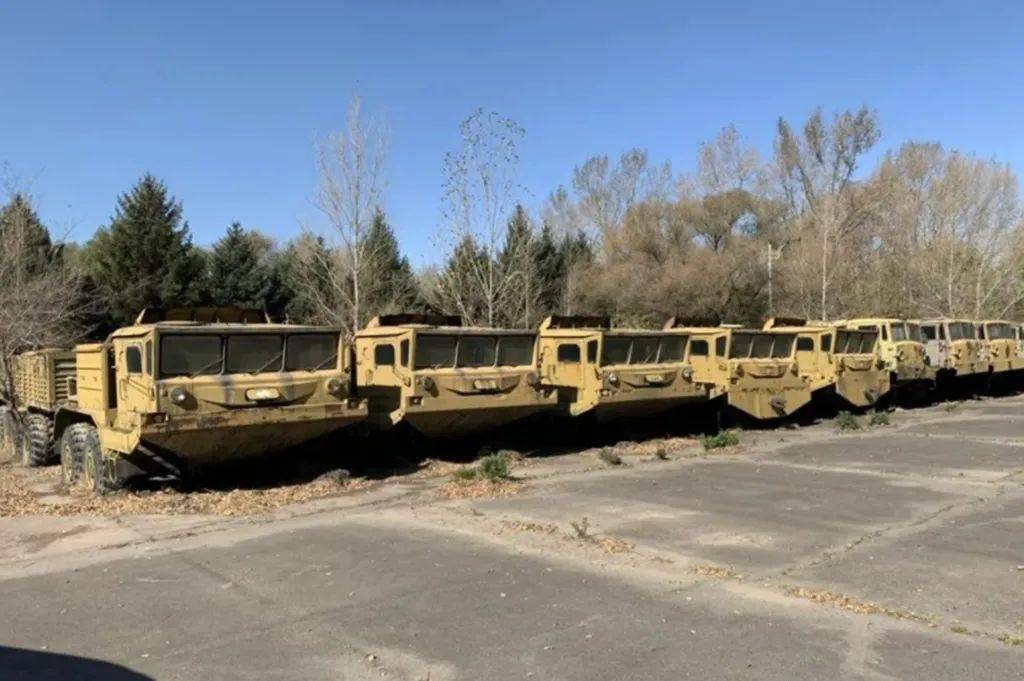 回顾苏联的八轮双发巨兽 吉尔135 8×8超重型卡车