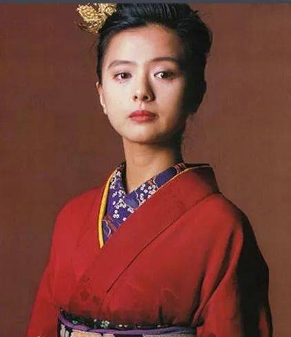 震惊昭和时期风华绝代的美人们当繁华落尽则优雅而老去系乒乓选手