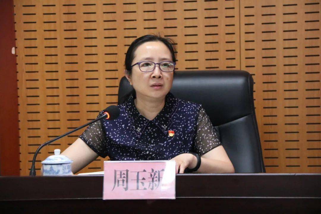 李莲娜指出,立足新时代,贯彻新理念,服务新格局,遵义职业教育该如何