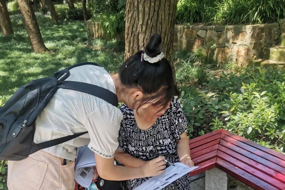 也希望能给参与问卷调查的人们留下对生态环境保护的美好印象
