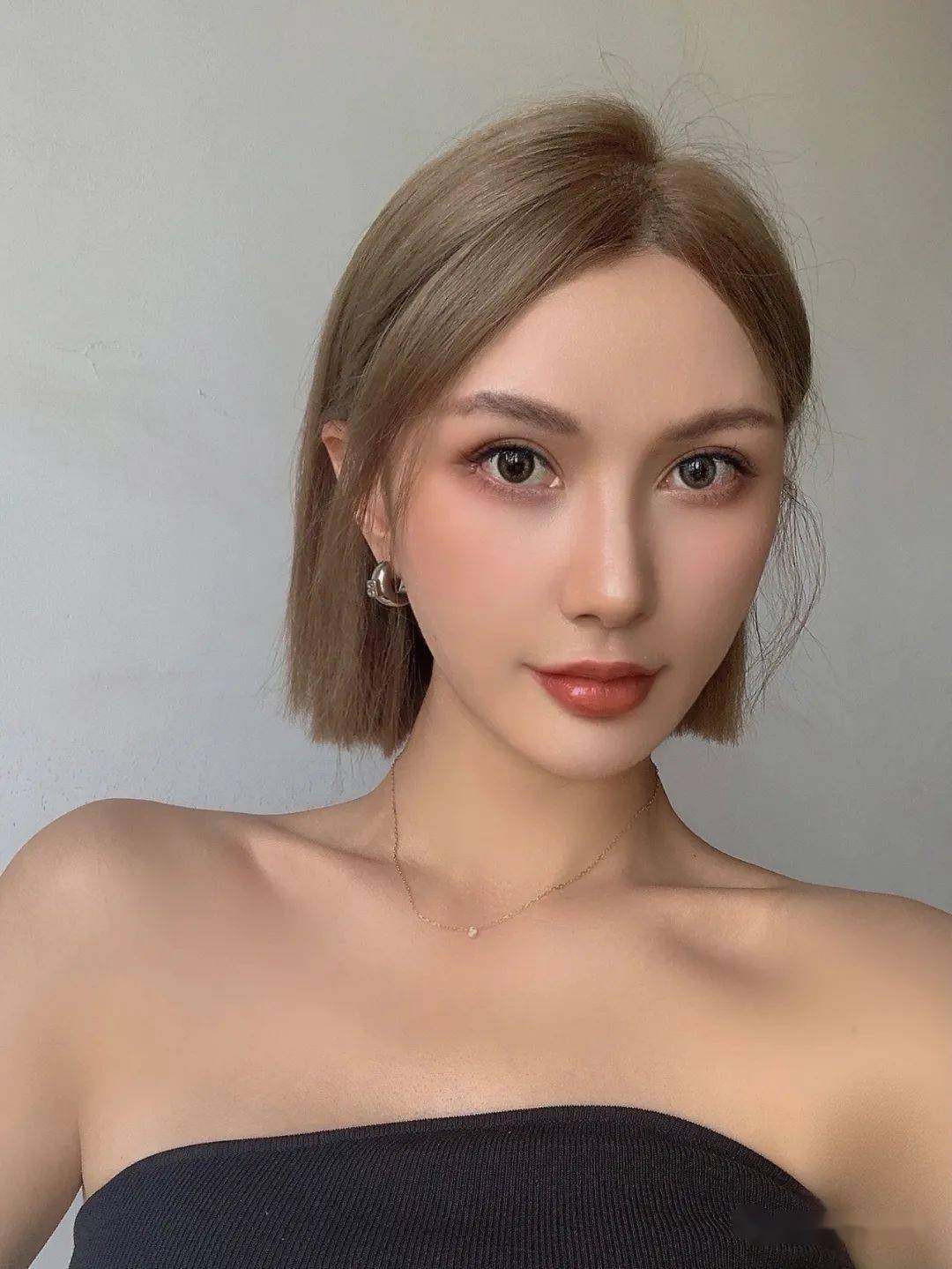 剪短发发型免打理 b2668f2708cd4653bf021aa449144487.jpeg