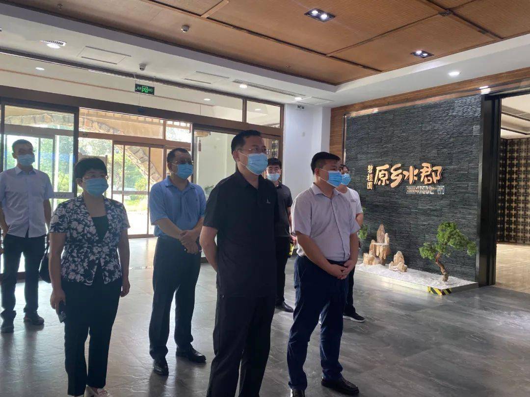 8月6日下午,县委副书记,县长杨大伟到包联企业走访调研,就企业经营和