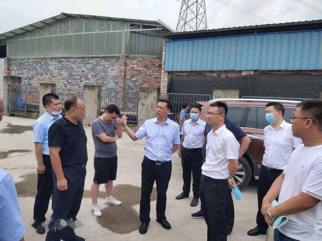 随即,舒东平一行来到全福镇裕农屠宰场,现场检查屠宰