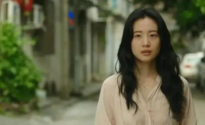 因为|沈鼓之声|【娱乐】从《隐秘的角落》爆红，到被各大导演爆黑料，李梦到底经历了什么