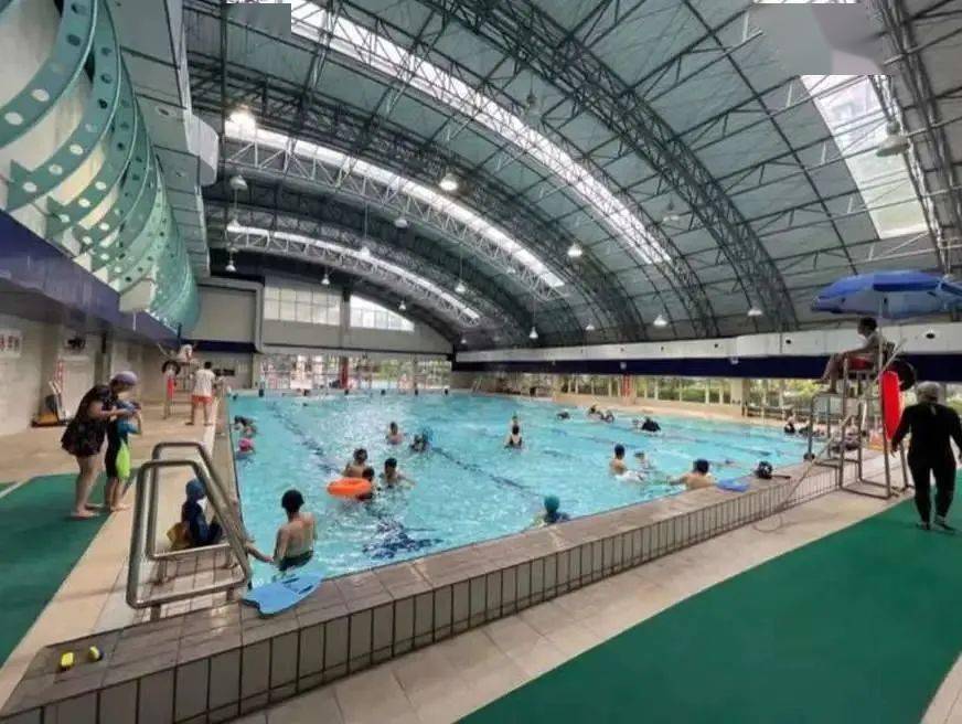 沈坚强游泳俱乐部长征店曹杨游泳馆红 榜现已进入火热的八月,正值市民