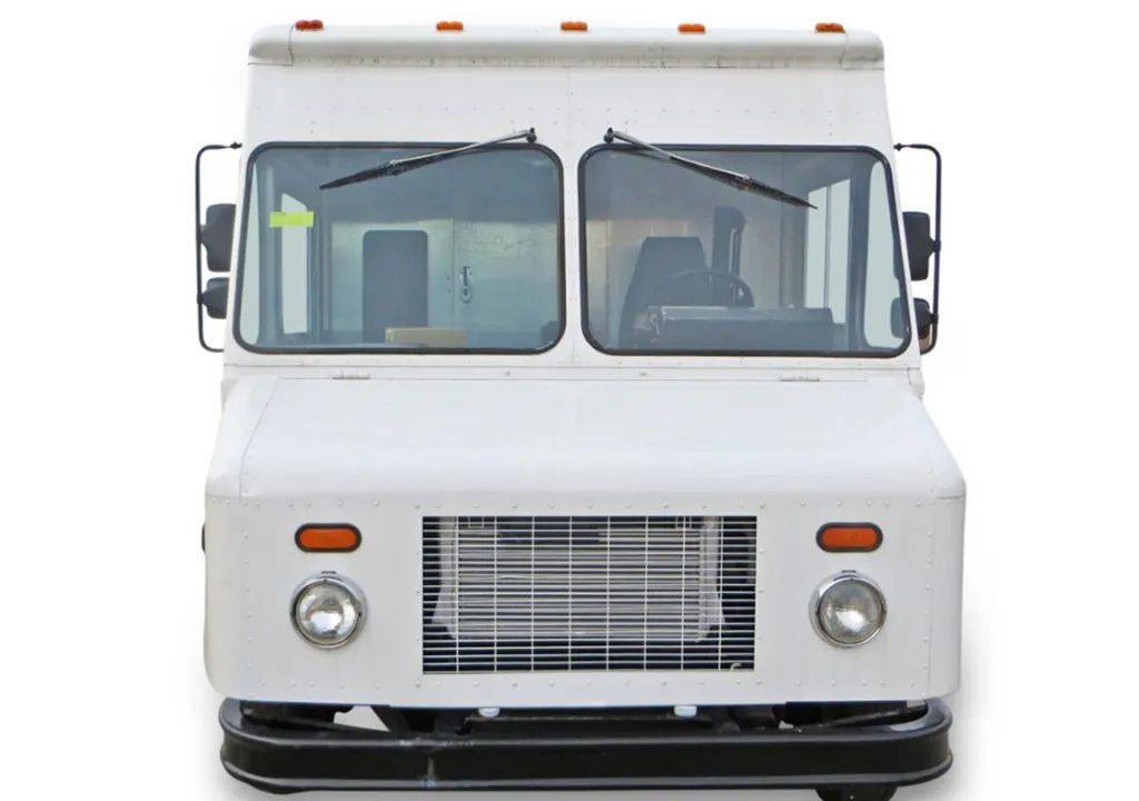 福莱纳p700封闭式货车 独特的柱式座椅设计你肯定想不到