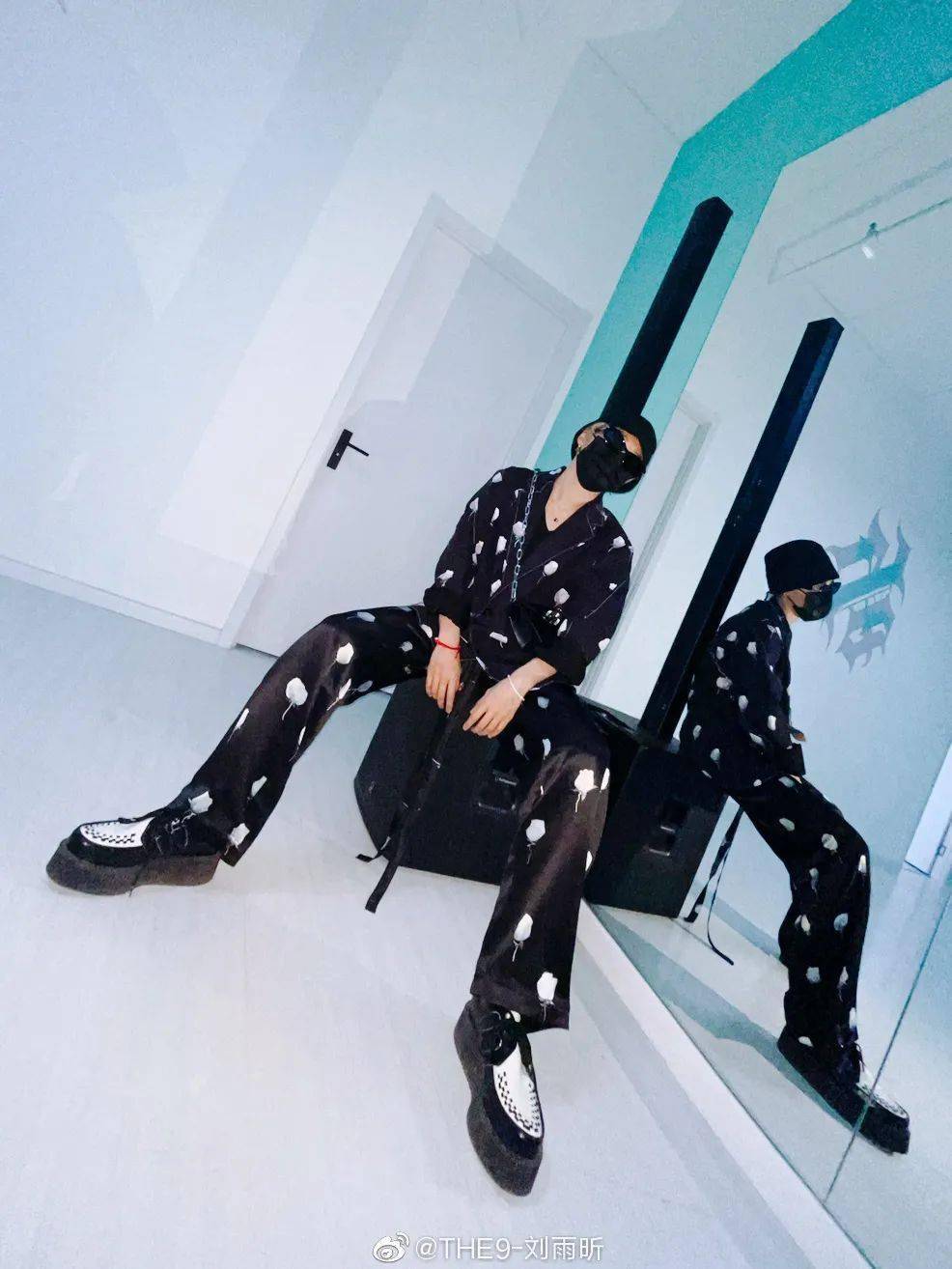 伊丽莎白·泰勒|乔晶晶于途的高甜戏，全被它抢镜了！