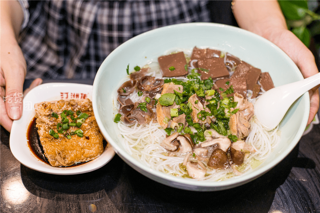 烧饭饭招聘_虾得乐烧汁饭三招镇店 轻松为创业开道(3)