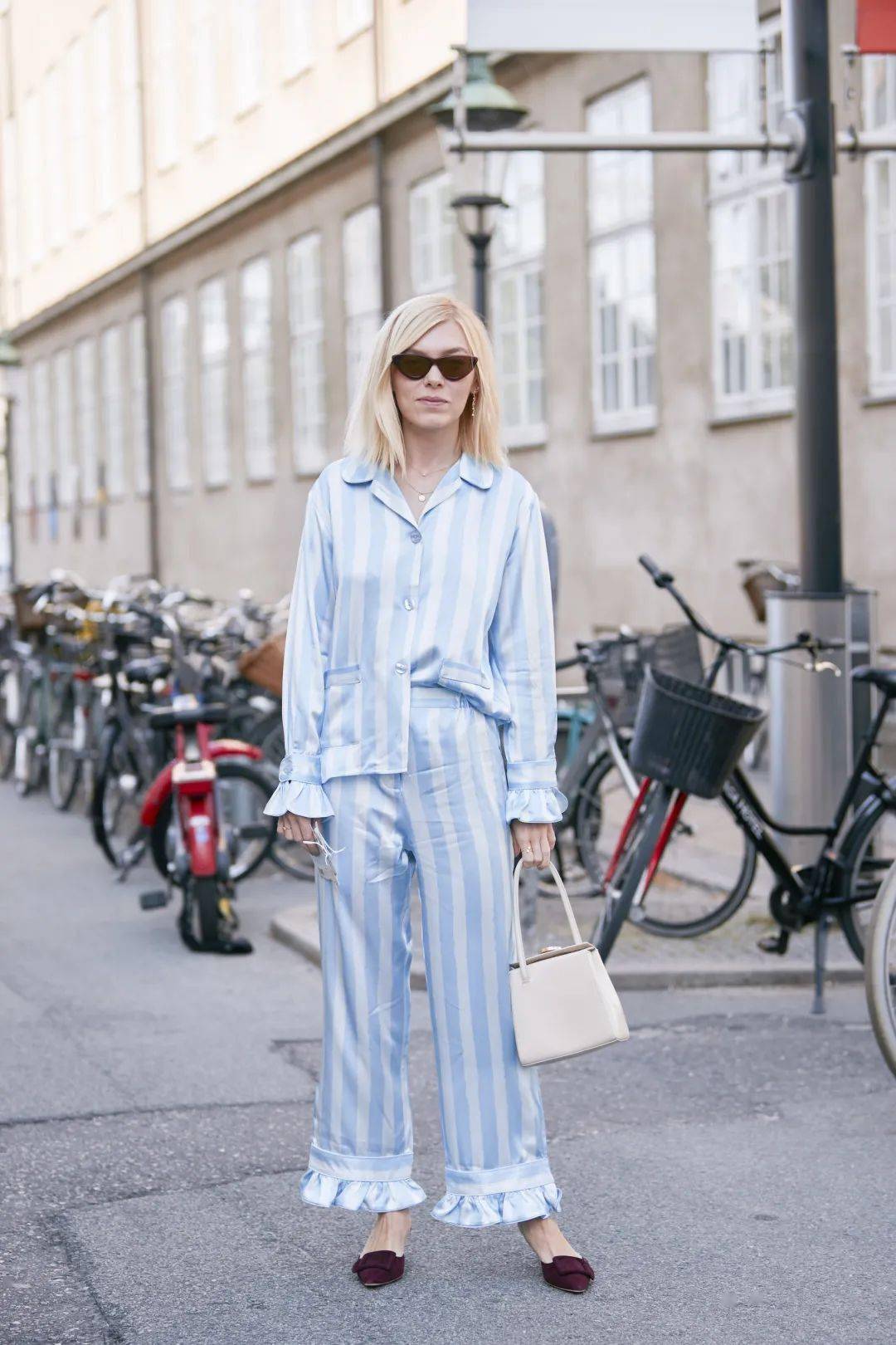 伊丽莎白·泰勒|乔晶晶于途的高甜戏，全被它抢镜了！