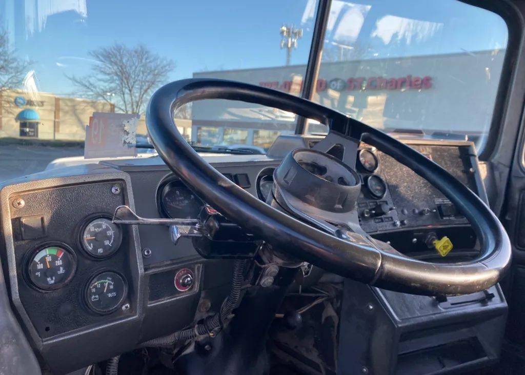 美式偏置式驾驶室车型 马克dm600卡车的倾斜风情