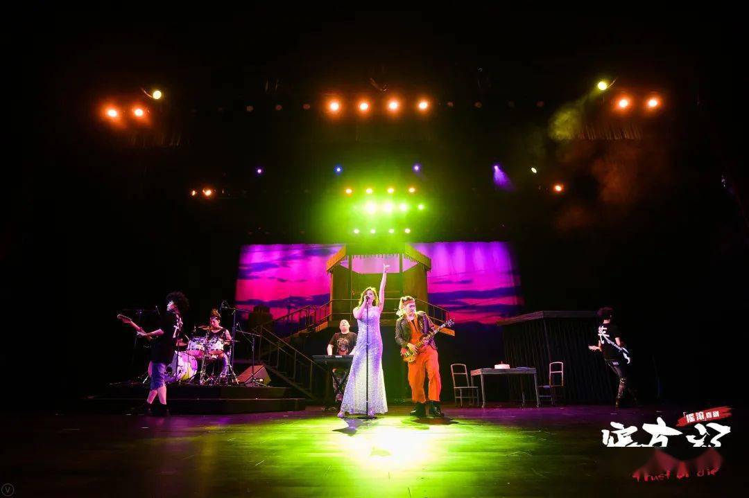 喜剧|LOOK | 戏剧界的奥斯卡来了，试演场一秒售罄