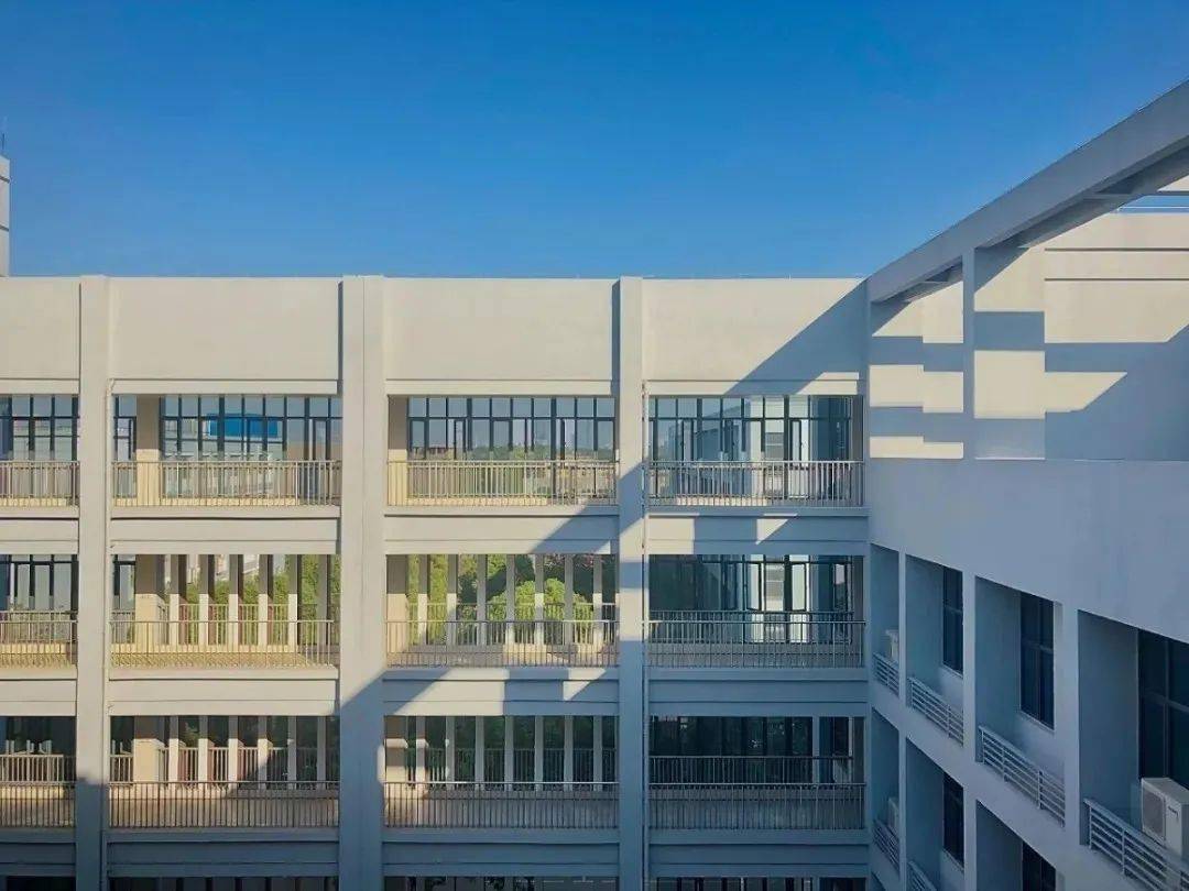 小萌新快跟上小星带你提前看东华理工大学南昌校区