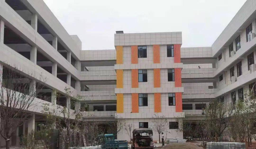 衢州市衢江杭州育才小学地址位于茶苑路以东,新丰路以西,新北路以南