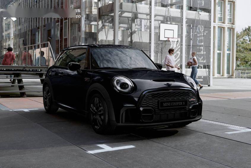 完全黑化的mini你见过吗