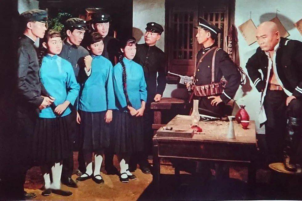 电影|逝者｜两岸三地的电影人为何如此感念李行导演？