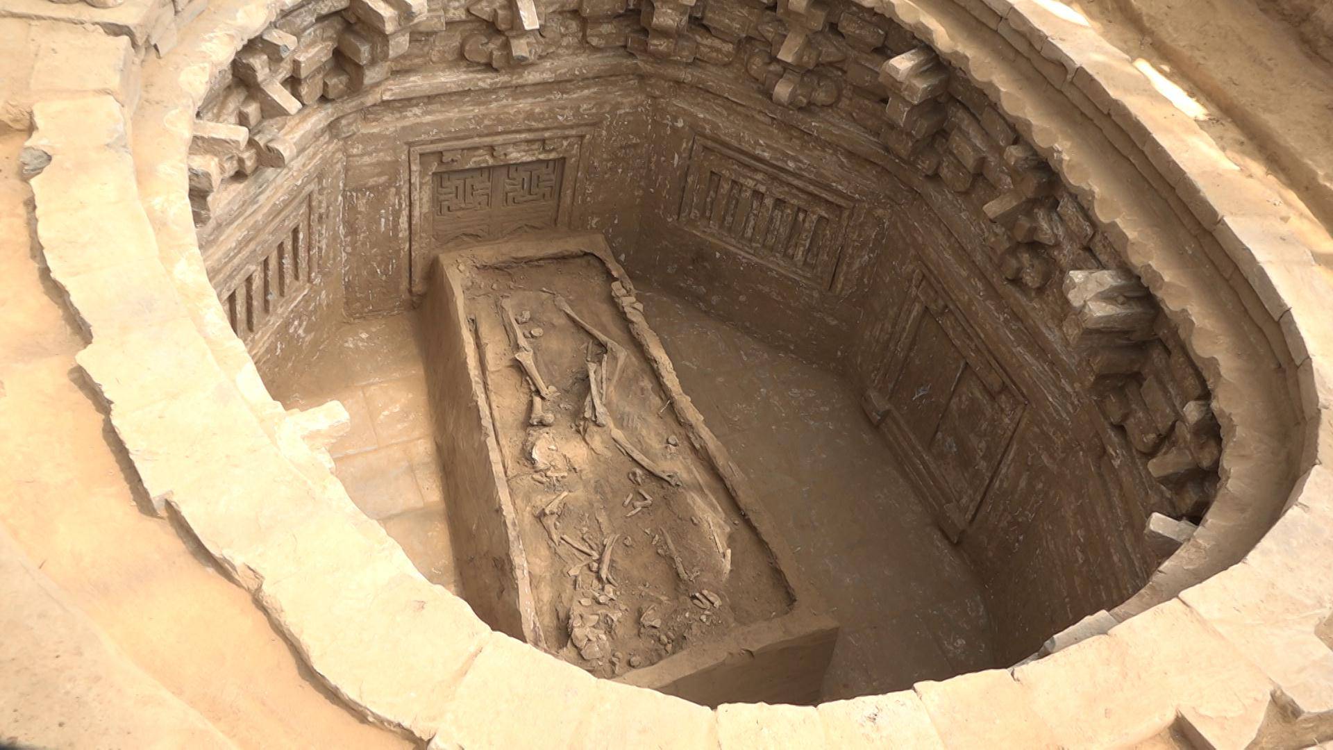 太原迎泽大街东延发现古墓记者带你独家揭秘