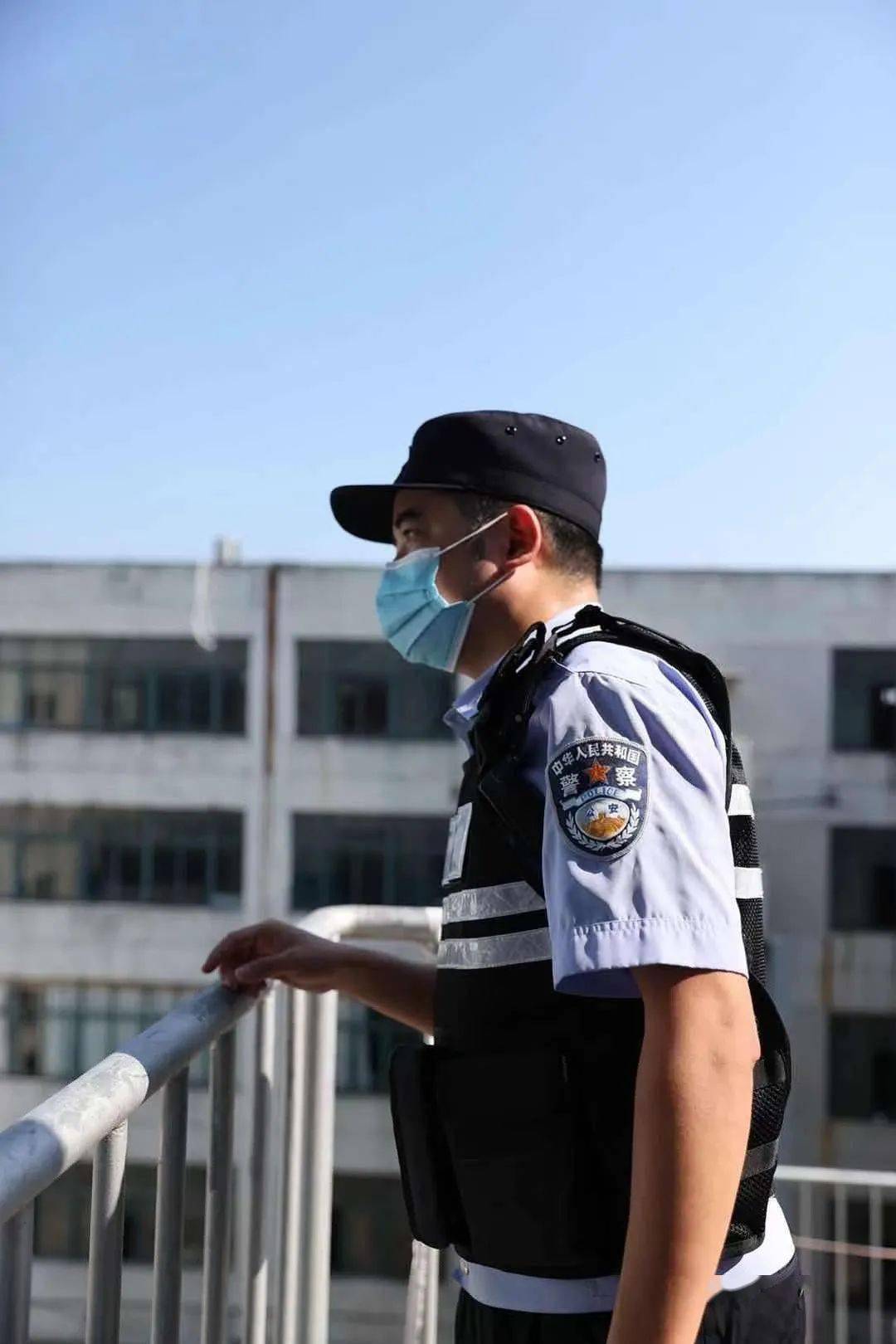 熊孩子报警警察蜀黍有话说