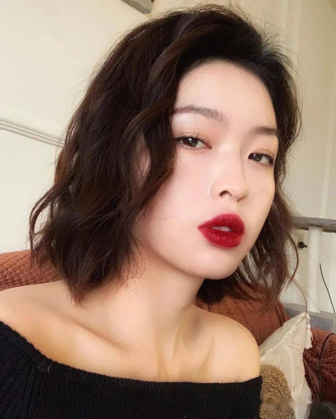 2021流行港风短发烫够美吗