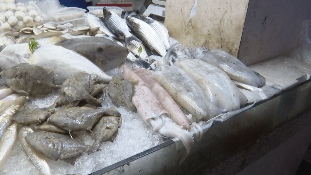 渔船归来,吃海鲜去!